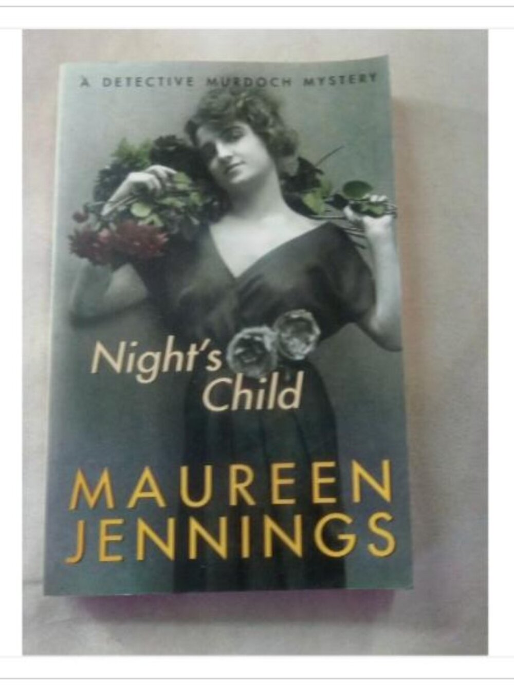 Night's Child Maureen Jennings First Edition Paperback Book Vintage Novel Read